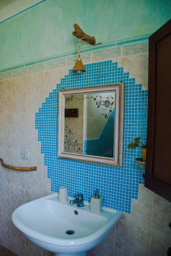 B&B Terra E Paglia Marrùbiu Екстериор снимка